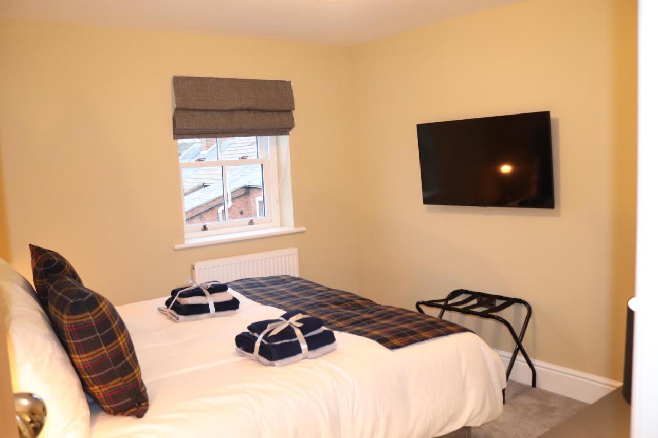 Canal View Cottage With Log Fire & Parking Blisworth المظهر الخارجي الصورة
